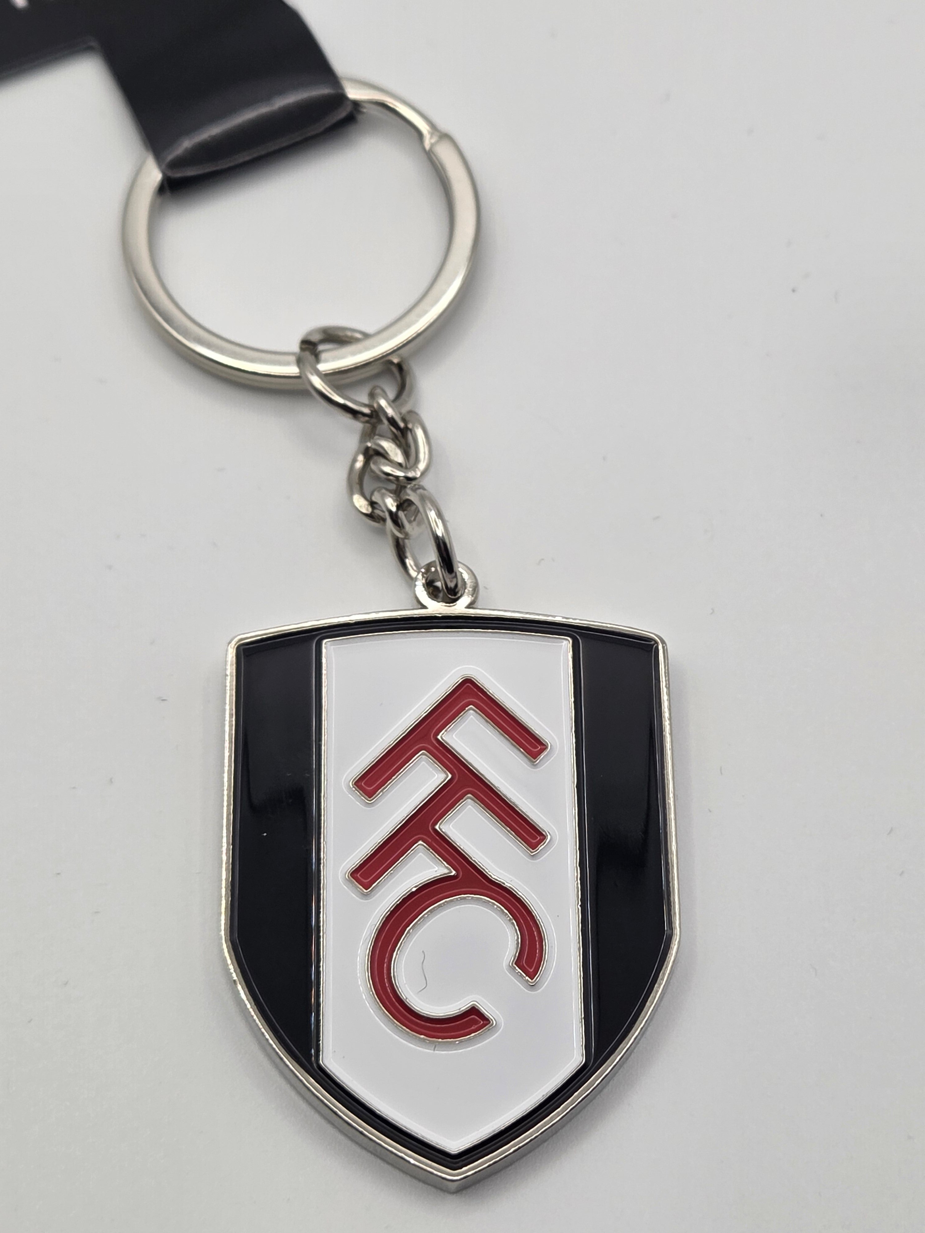 Official Fulham FC Metal Crest Keyring