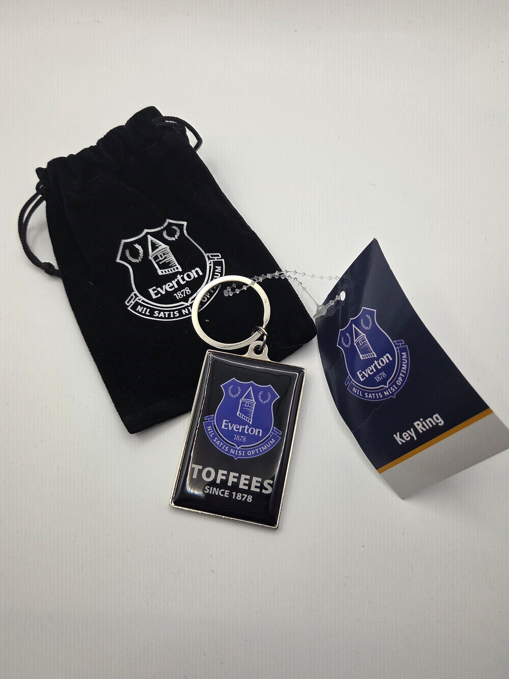 Official Everton FC Metal Keyring with Velvet Bag
