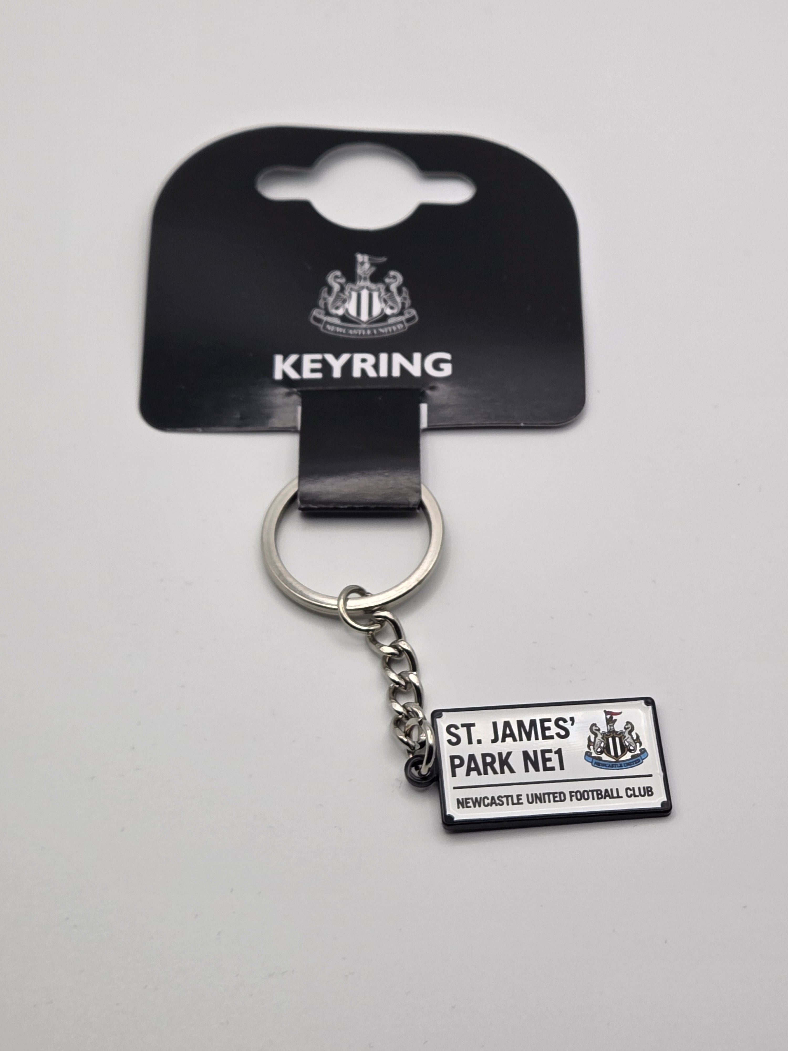 Official Newcastle United FC Metal Keyring