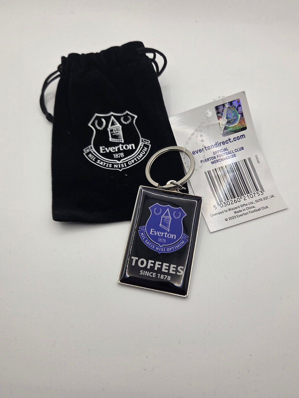 Official Everton FC Metal Keyring with Velvet Bag