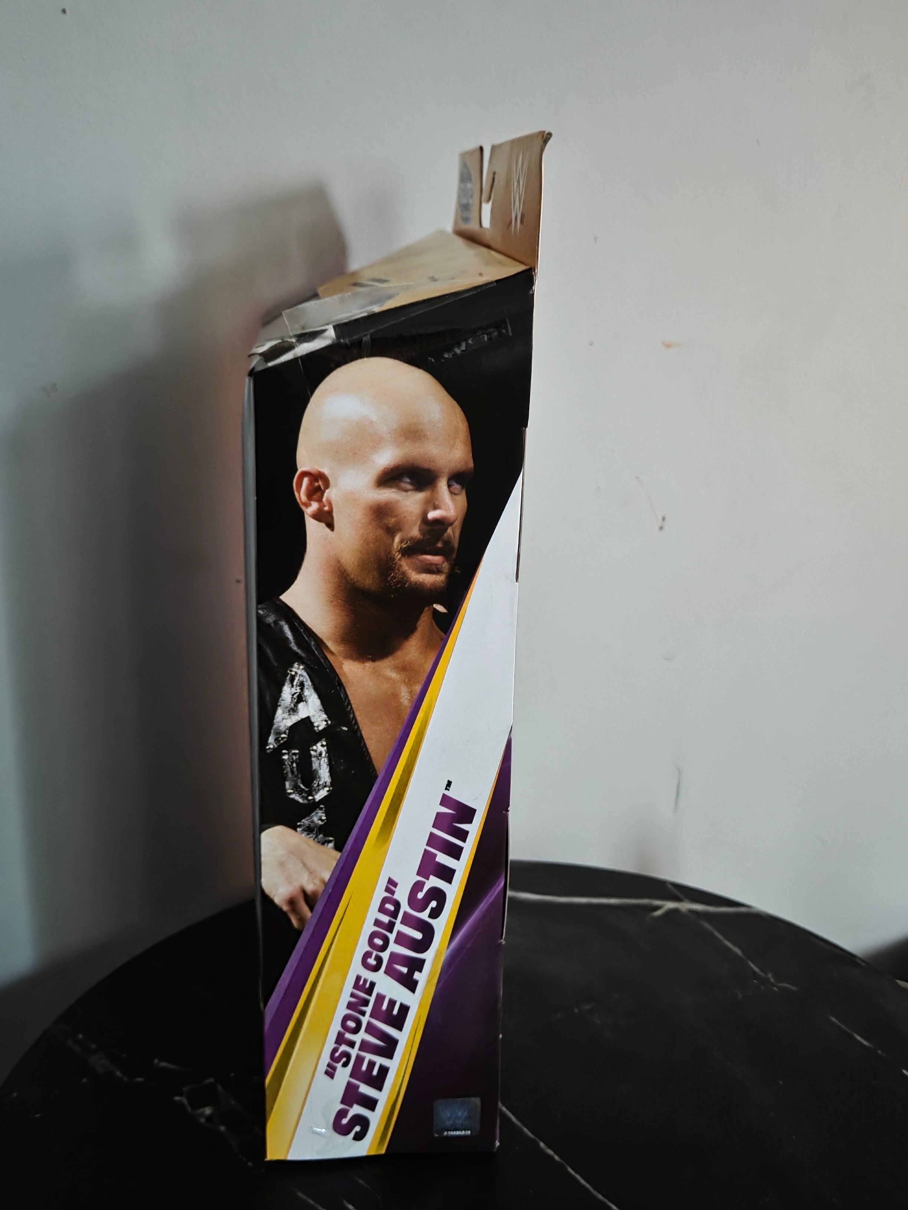 WWE Elite "Stone Cold" Steve Austin Figure Collectable