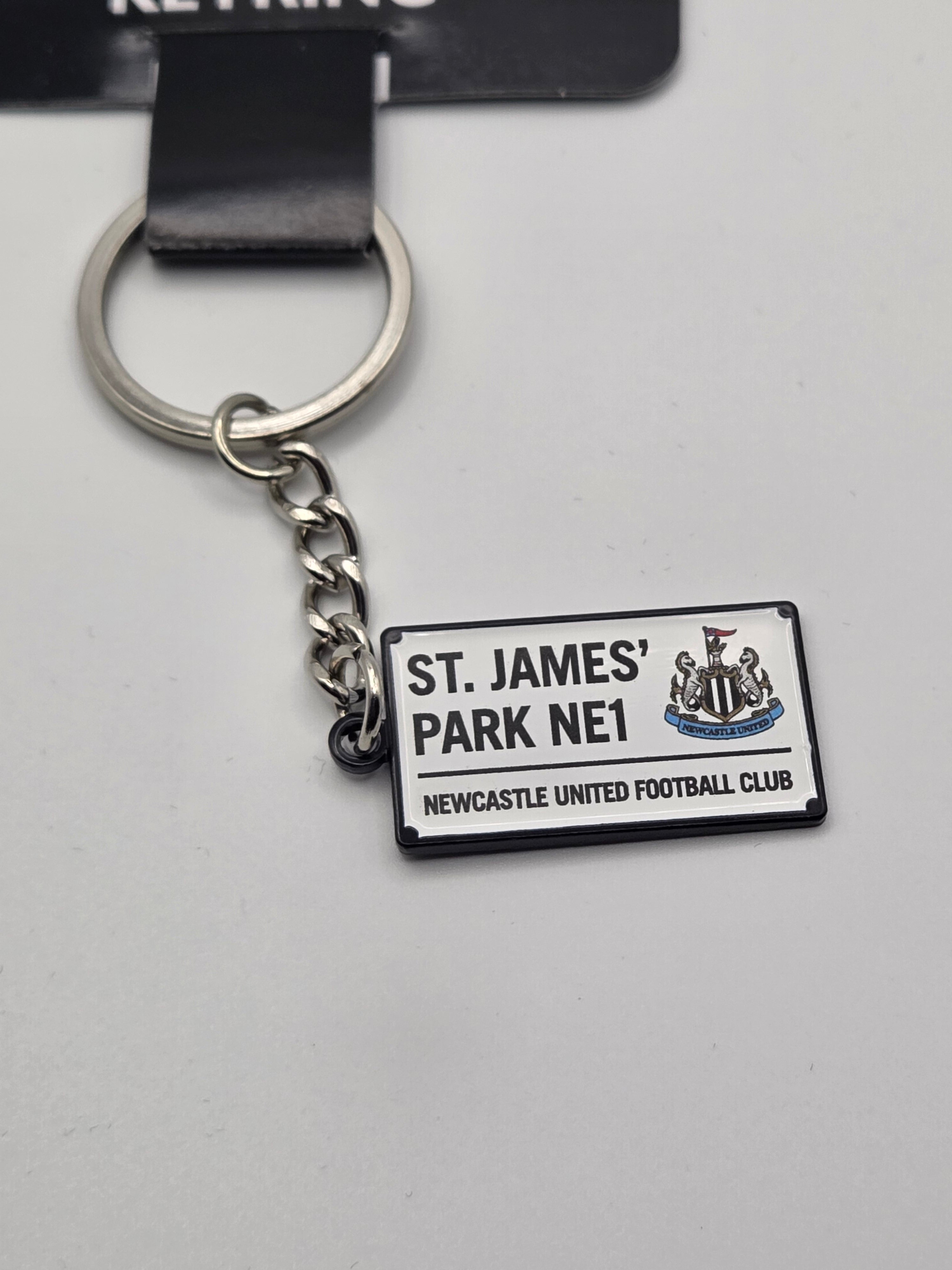 Official Newcastle United FC Metal Keyring